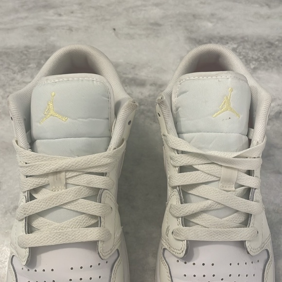 Jordan 1 - Picture 8 of 8